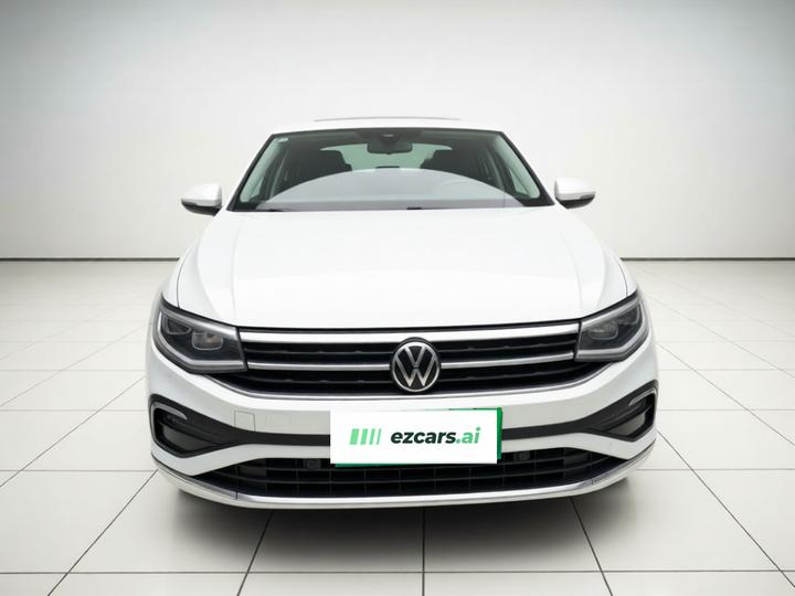 Bora 2023 200TSI DSGPRO photo 2