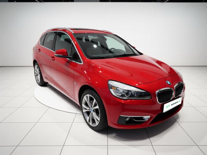 2 Series Wagon 2016 218i Sport Design Package photo 3