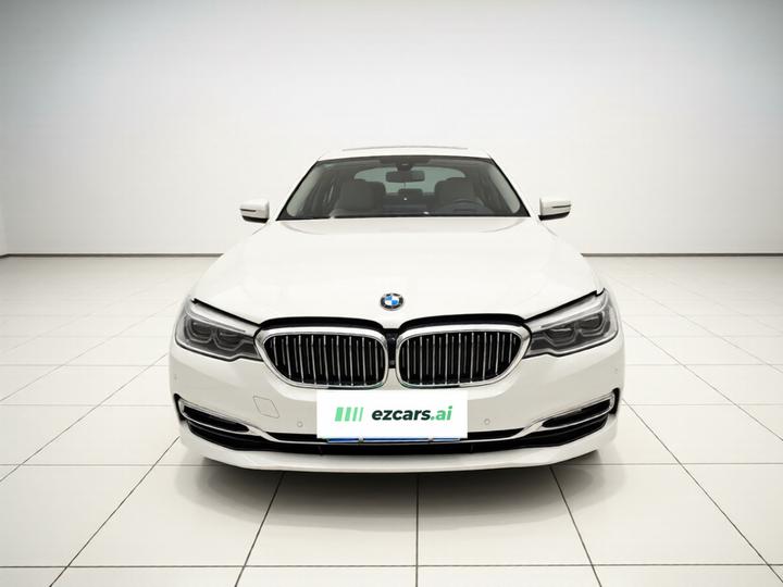 5 Series 2018 Facelift 530Li Exclusive Luxury photo 2