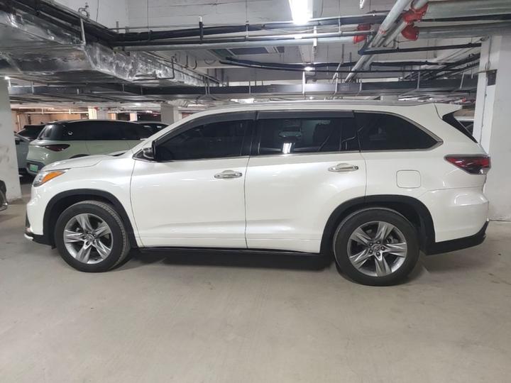 Highlander 2017 2.0T AWD Luxury 7-Seater photo 4