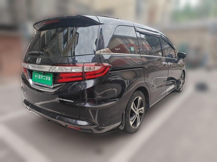 Odyssey 2015 Facelift 2.4L Luxury photo 6