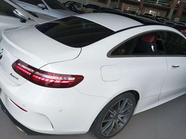 E-Class Imported 2021 E 260 4MATIC Coupe photo 6