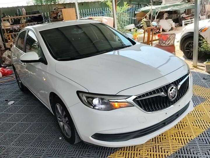 Excelle 2019 18T AT Elite China VI photo 3