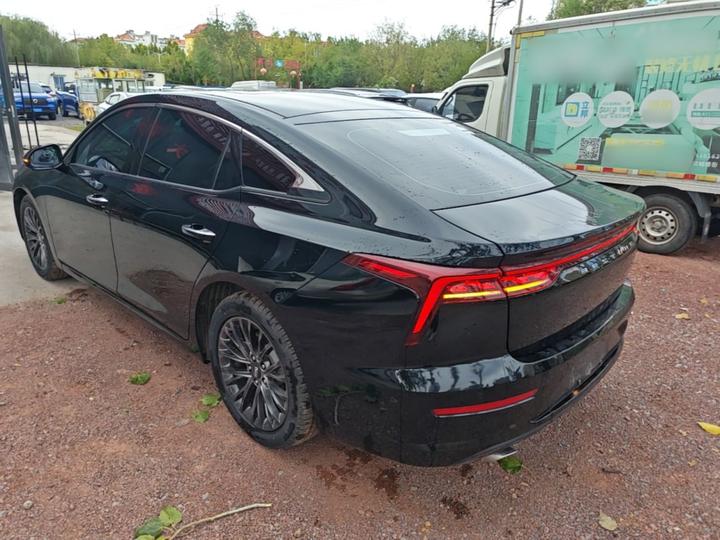 Bestune B70 2022 3rd Gen 1.5T AT photo 4