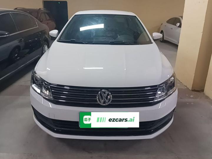 Lavida 2017 1.6L AT photo 2