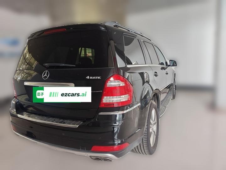GL-Class 2011 GL 450 Premium Grand Edition photo 6