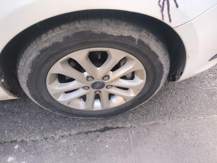 Focus 2013 Hatchback Classic 1.8L AT photo 8