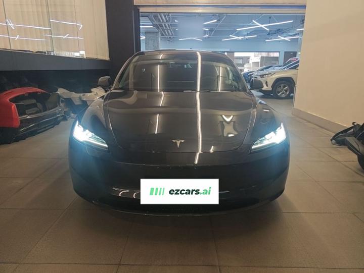 Model 3 2023 Long Range AWD photo 2