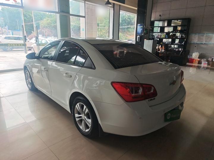 2015 1.5L Classic SE AT photo 4