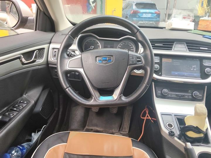 Emgrand GL 2017 1.8L MT Elite photo 7