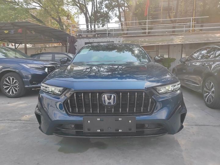 EV 2023 e:PHEV photo 2