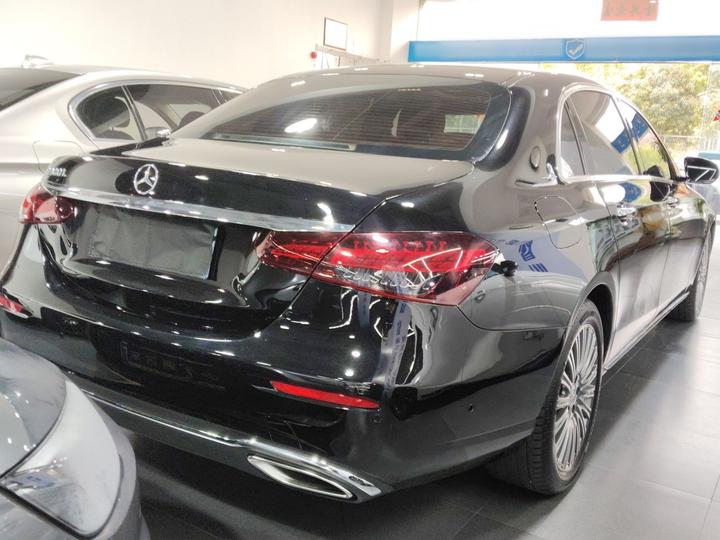 E-Class 2023 E 300 L Luxury photo 4