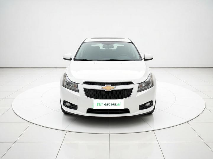 2013 Hatchback 1.6L MT Luxury photo 2