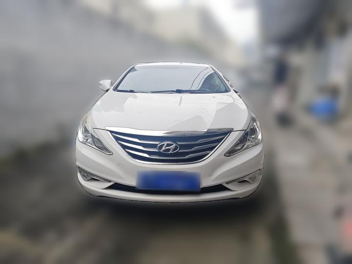 Sonata 2014 2.0L AT Luxury photo 2