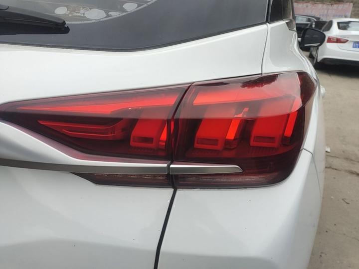 BAIC X3 2019 1.5T MT Honor photo 7