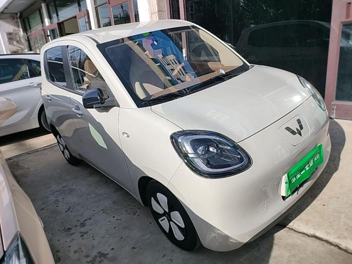 Hongguang MINIEV 2025 4th Gen 4-Door photo 3