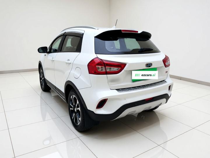 Vision X3 2017 1.5L AT Premium photo 4