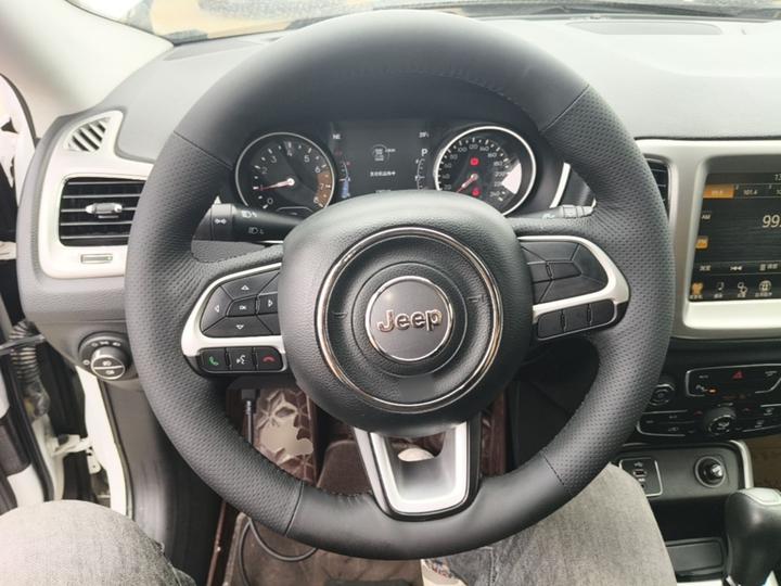 Compass 2017 200T AT photo 6