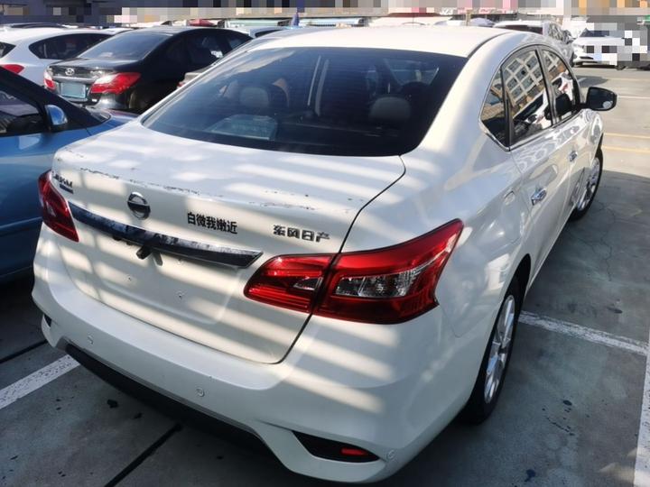 Sylphy 2022 Classic 1.6XE CVT Comfort photo 4