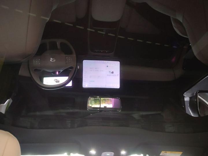ET5T 2025 75kWh Touring photo 7