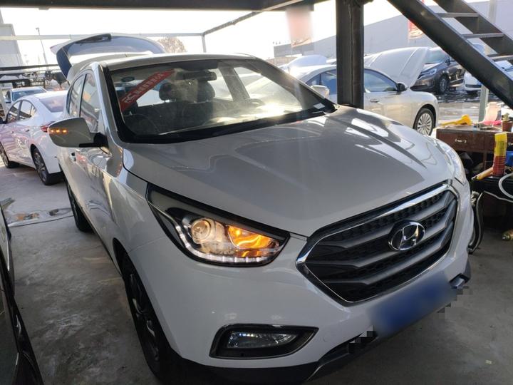 ix35 2015 2.0L AT RWD Comfort China V photo 3