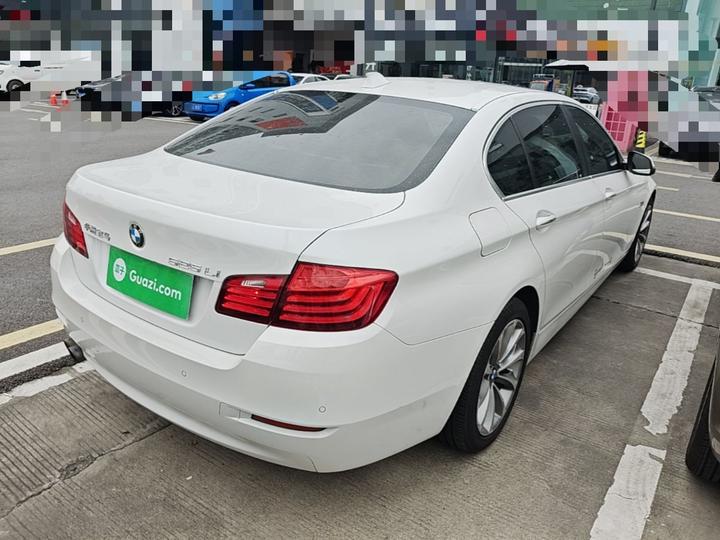 5 Series 2017 525Li Leading photo 6
