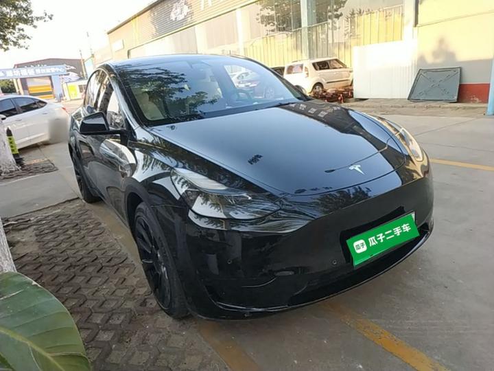 Model Y 2022 Facelift RWD photo 3