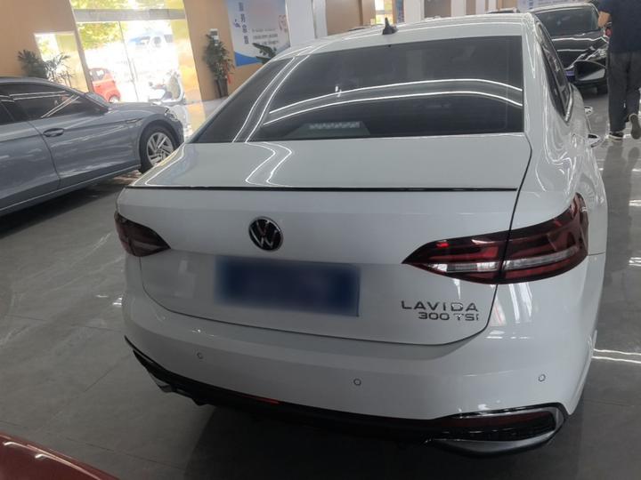 Lavida 2024 300TSI DSG photo 3