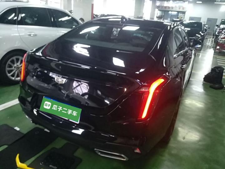 CT4 2023 28T Luxury photo 4