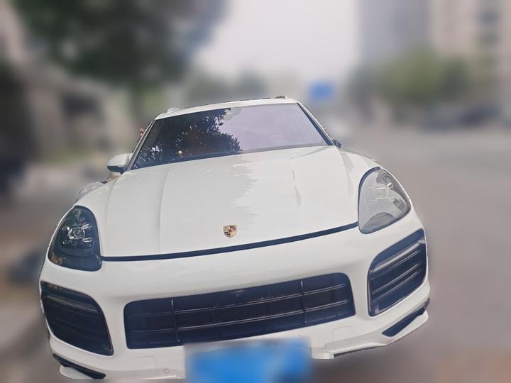 2019 Cayenne 3.0T photo 2