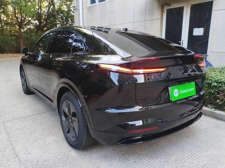 L60 2024 60kWh RWD photo 4
