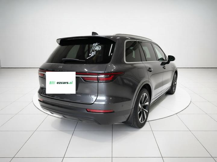 Li Auto ONE 2021 EREV 6-Seater photo 6