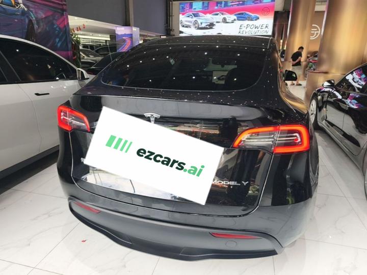 Model Y 2024 RWD photo 3