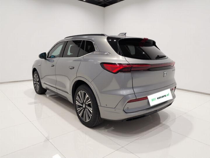 E5 2023 Standard Range photo 4