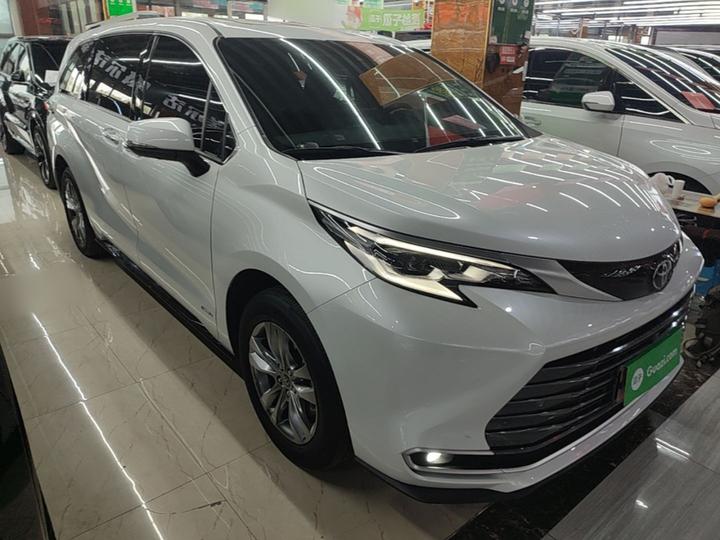 Sienna 2024 2.5L Hybrid AWD Premium photo 3