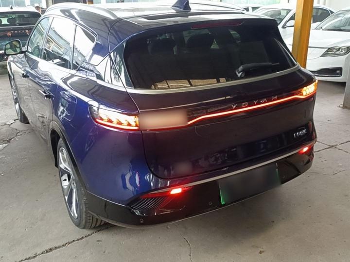 Voyah FREE 2021 AWD EREV Anniversary Edition Luxury photo 4