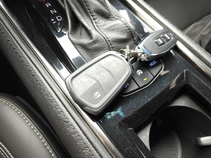 ATS-L 2016 28T Tech photo 8