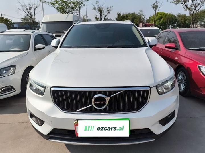 XC40 2021 T4 AWD Luxury photo 2