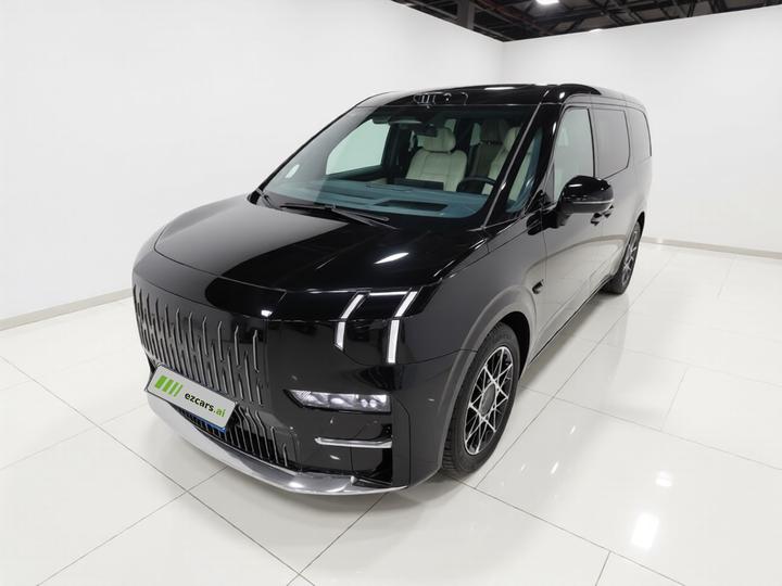 009 2024 7-Seater AWD 108kWh
