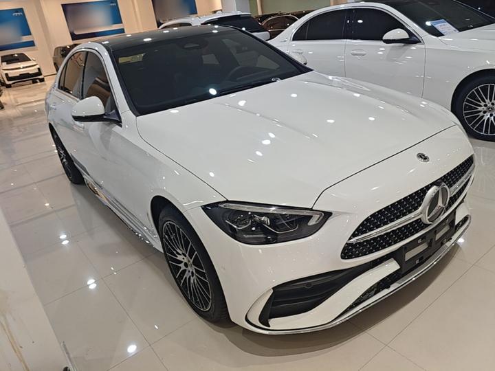 C-Class 2025 Facelift C 260 L Sport photo 3
