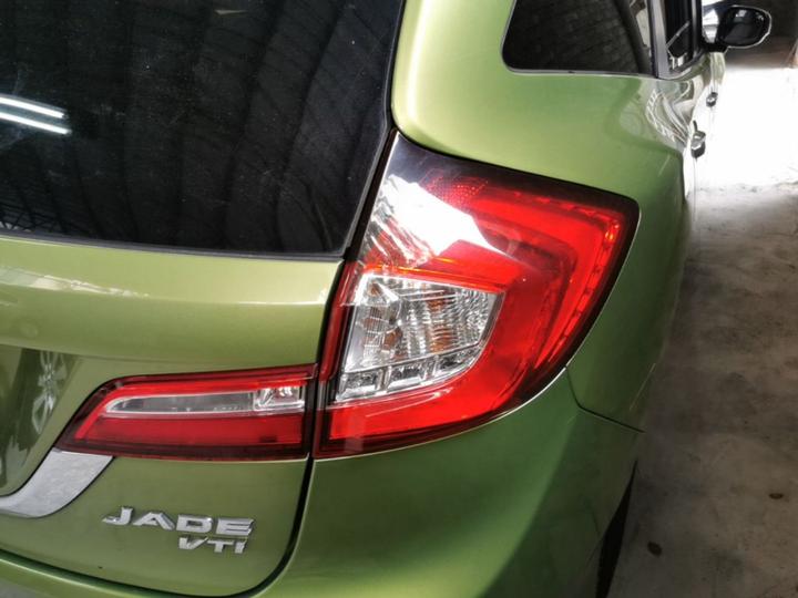 Jade 2014 1.8L CVT Luxury 5-Seater photo 7
