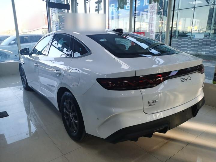 Qin L 2025 DM-i ADAS 80KM Leading photo 4