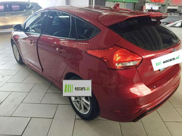 Focus 2017 Hatchback 1.6L MT Fashion photo 4