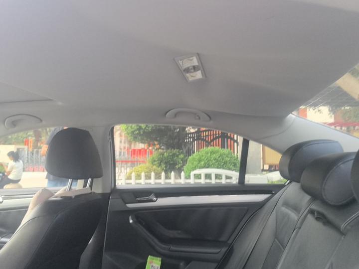 Sagitar 2015 230TSI AT Comfort photo 8