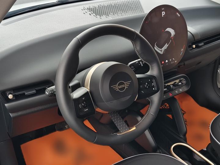 MINI COOPER 2025 456km COOPER E Classic photo 2
