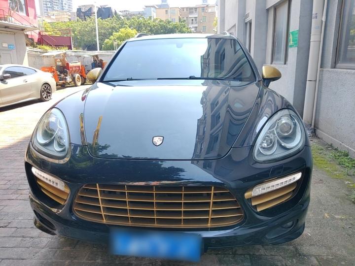 Cayenne S Hybrid 3.0T photo 2