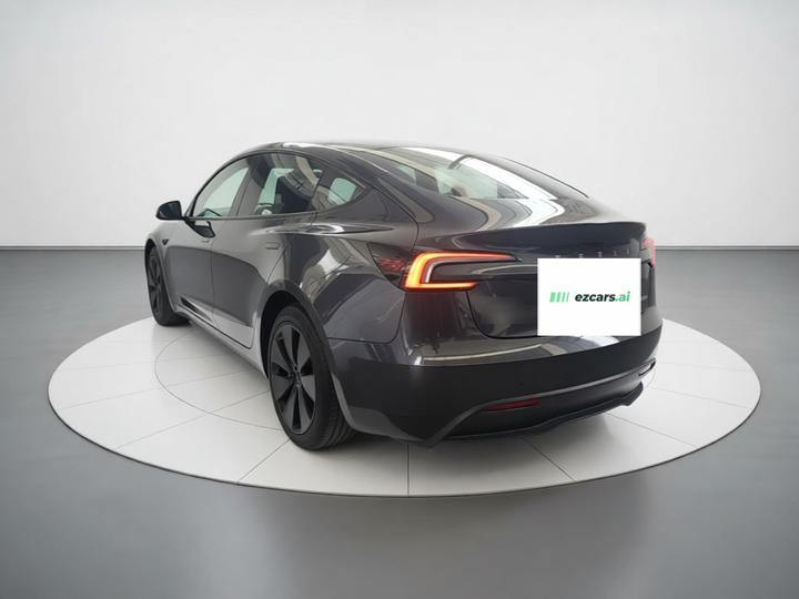 Model 3 2023 RWD photo 4