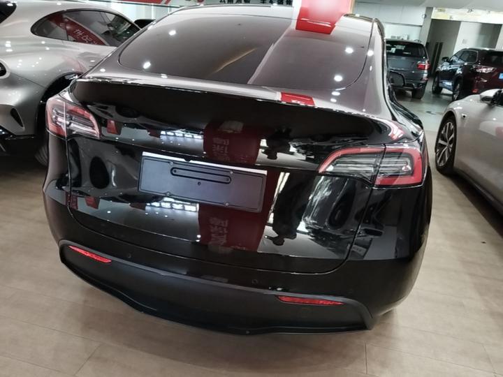 Model Y 2022 RWD photo 3