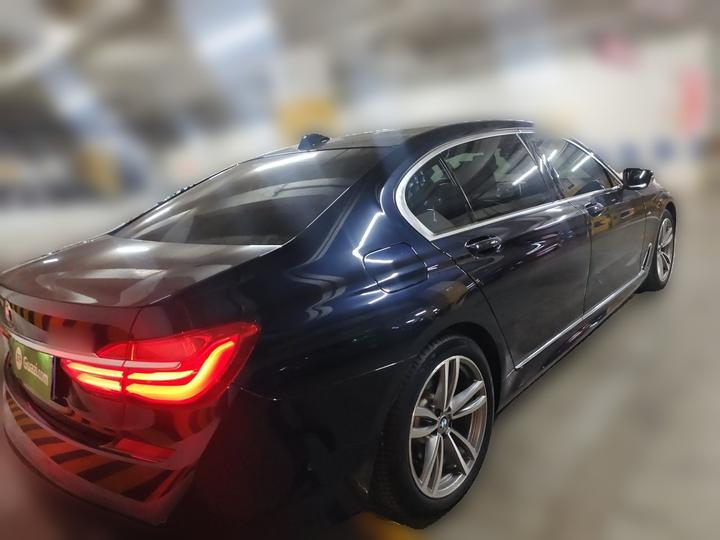 7 Series 2018 730Li Leading M Sport Package photo 6