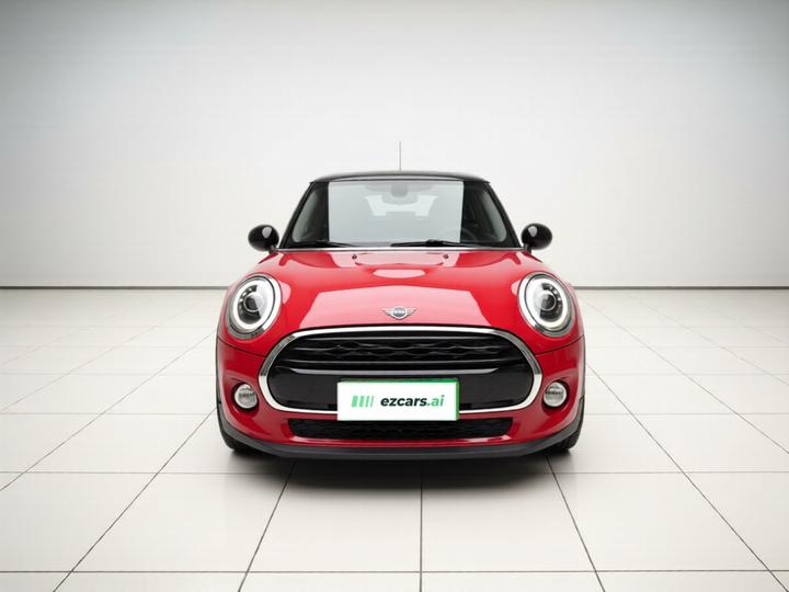 2019 1.5T COOPER Classic 5-Door photo 2